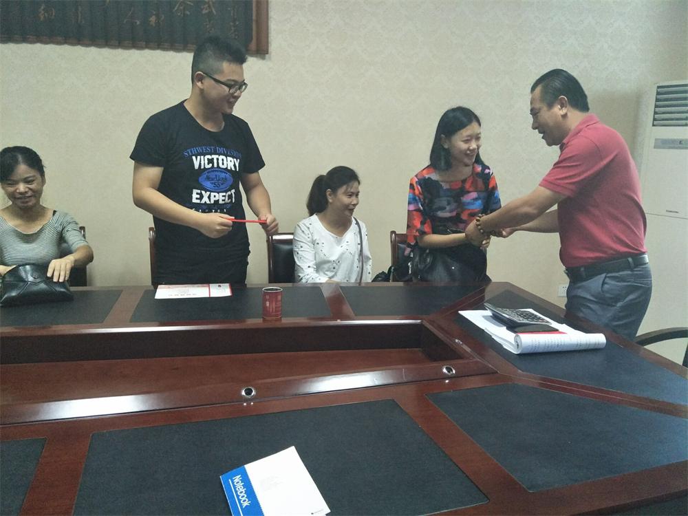 福建易順建筑工程有限公司2017年第一屆：“金秋助學，學子圓夢，誠信你我，感恩社會”