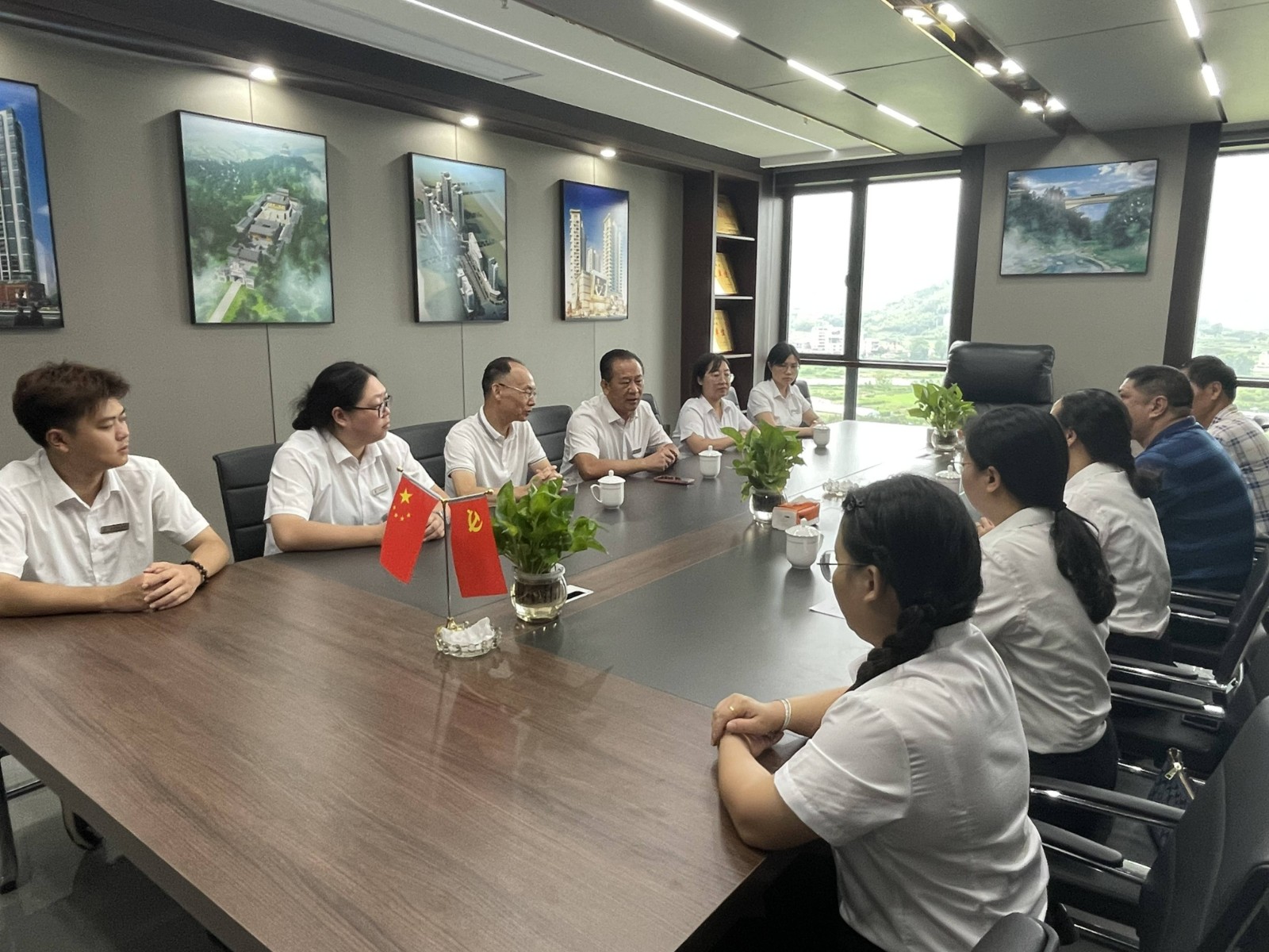 松溪縣人民法院深入企業(yè)，提供貼心指導助力企業(yè)發(fā)展