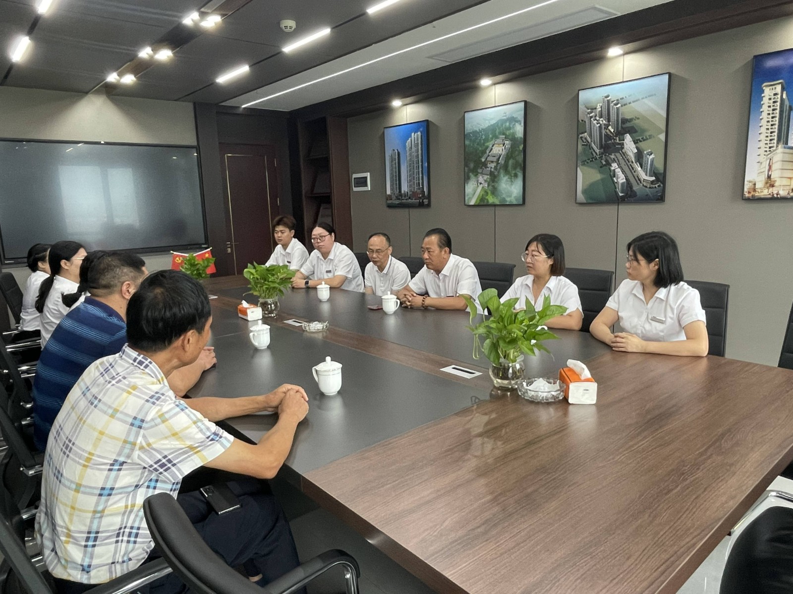 松溪縣人民法院深入企業(yè)，提供貼心指導助力企業(yè)發(fā)展