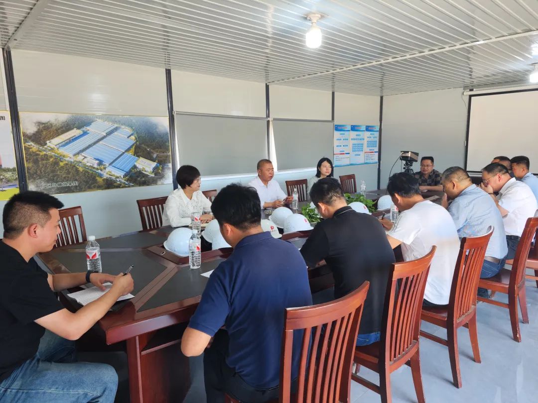 【爭優(yōu) 爭先 爭效】縣委書記張行書親臨指導，助力三和循環(huán)經濟產業(yè)園標準化廠房建設項目提速
