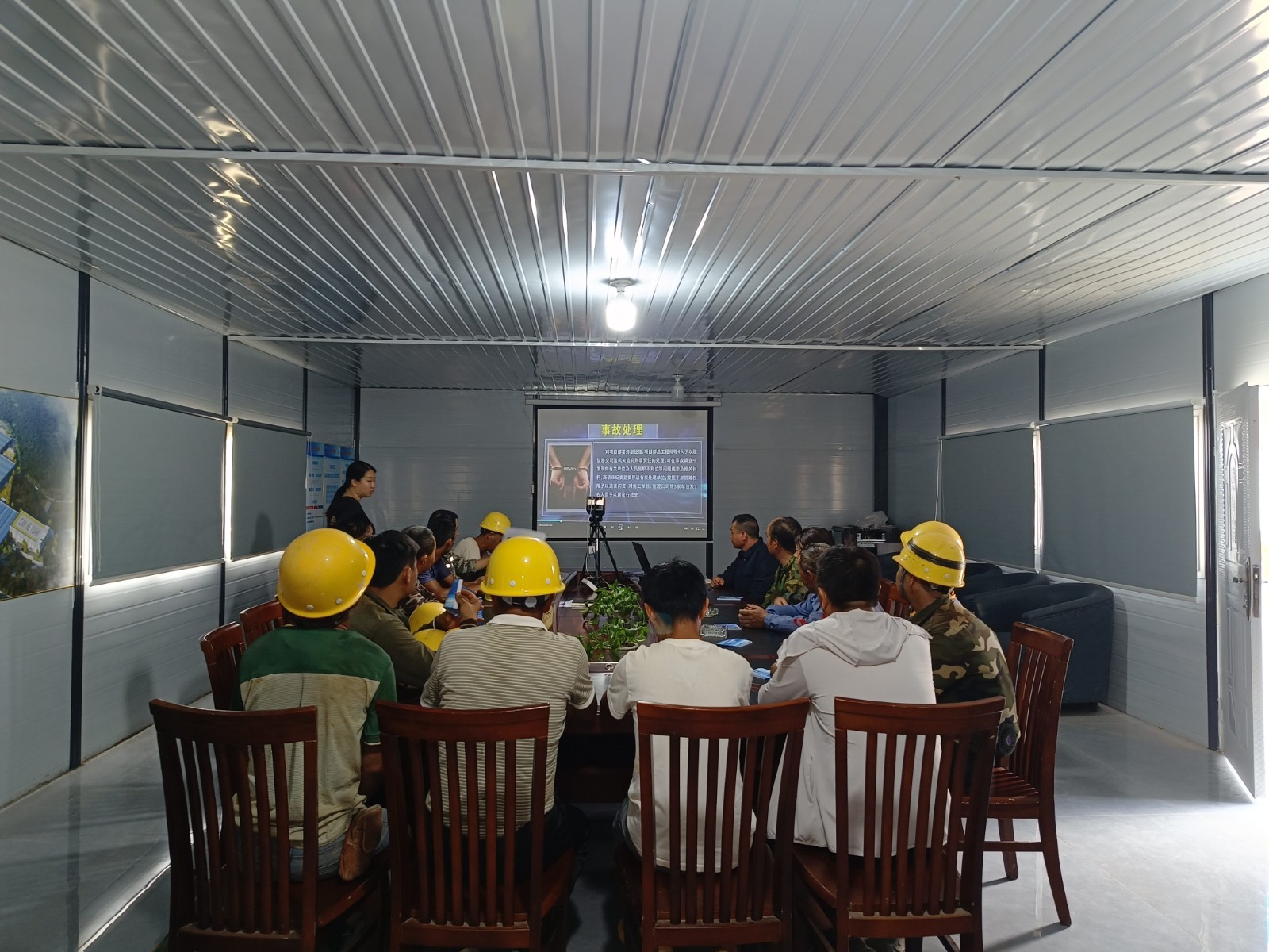 南平市建筑業(yè)協(xié)會(huì)助力易順建工：強(qiáng)化工傷預(yù)防培訓(xùn)，共筑安全生產(chǎn)防線
