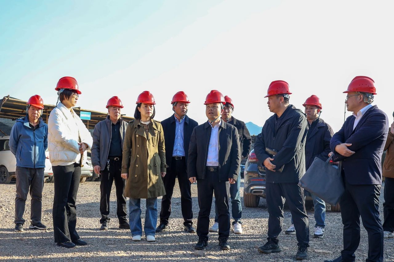 【爭優(yōu) 爭先 爭效】 縣長吳英杰親赴一線，助力三和循環(huán)經(jīng)濟產(chǎn)業(yè)園標準化廠房建設(shè)項目破難前行